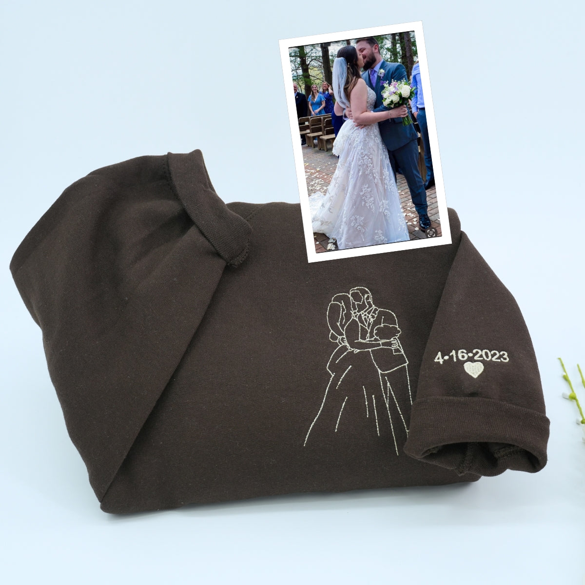 Custom Line Art Wedding Portrait Sweatshirt – Personalized Embroidered Bride & Groom with Date and Initials – Minimalist Wedding Gift for Couples or Anniversary