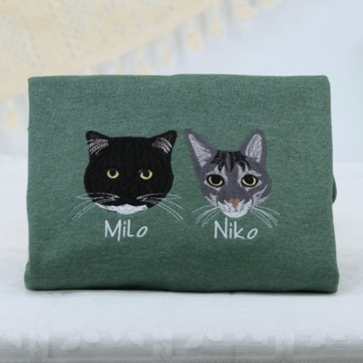 Custom Multiple Cat Portrait Hoodies - Personalized Multi Pet Embroidered Sweatshirts - Cat Parent Gift